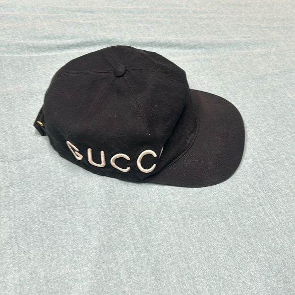 Gucci hat - Picture 1 of 3